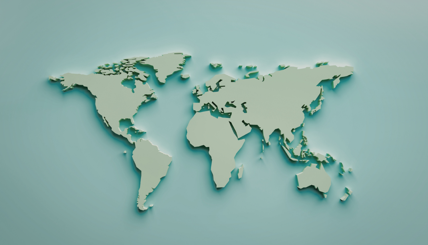 Stilizēta 3D pasaules karte minimālisma stilā uz zilganzaļa fona. Kontinenti attēloti gaiši zaļā tonī ar asām malām un mīkstām ēnām, radot telpisku un modernu vizuālo tēlu.